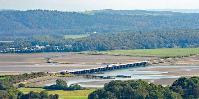 Class 195 Levens Viaduct